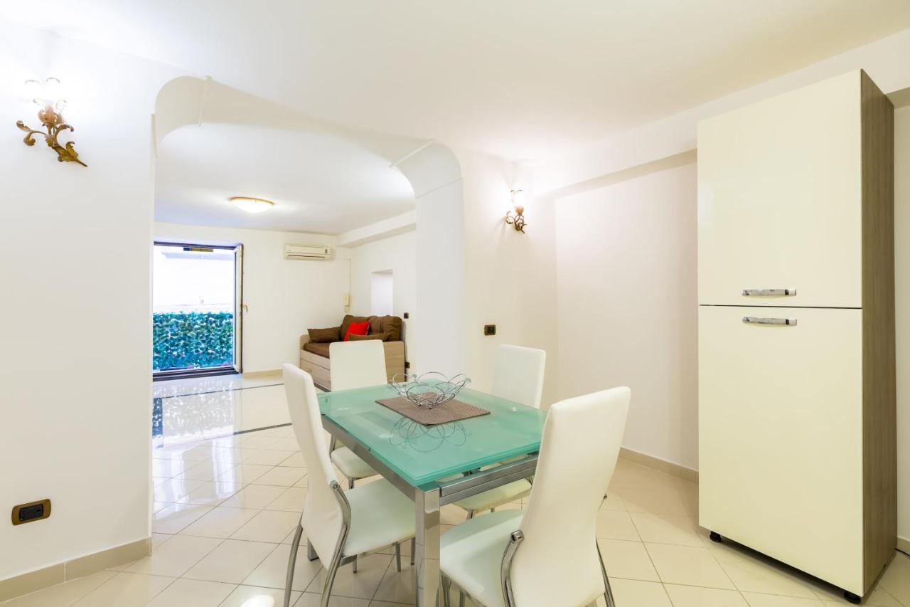 Qs1 - Indipendent Flat In Center Apartment Napoli Exterior foto